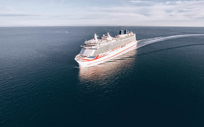 P&O’s flagship Britannia tethers up